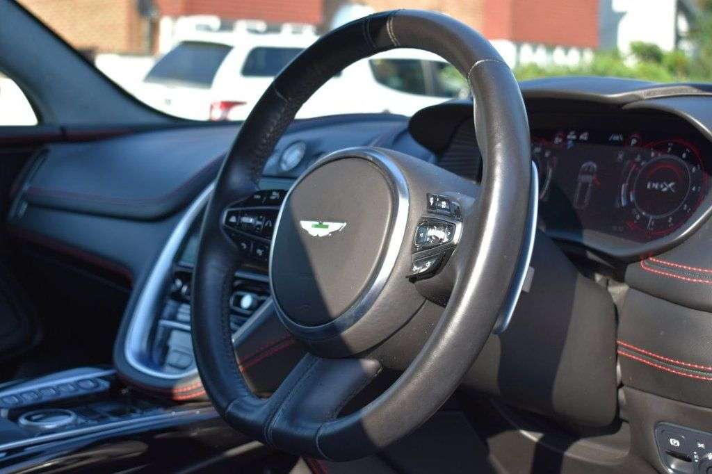 2021 ASTON MARTIN DBX 2021 ASTON MARTIN DBX