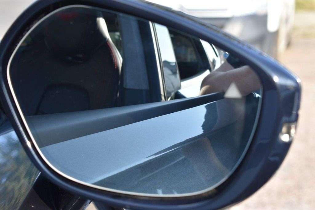 2021 ASTON MARTIN DBX 2021 ASTON MARTIN DBX