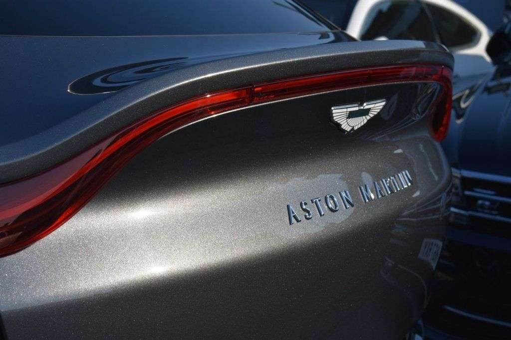 2021 ASTON MARTIN DBX 2021 ASTON MARTIN DBX