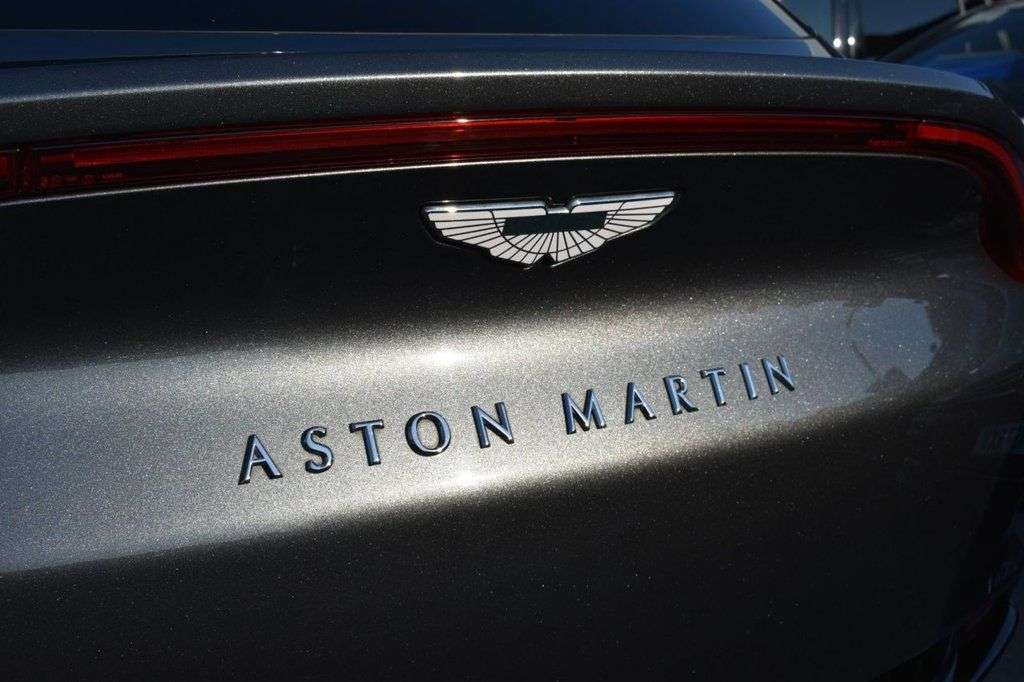2021 ASTON MARTIN DBX 2021 ASTON MARTIN DBX