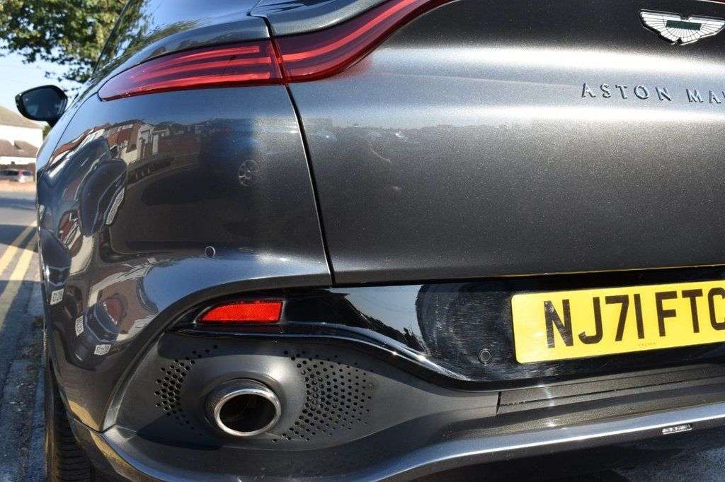 2021 ASTON MARTIN DBX 2021 ASTON MARTIN DBX