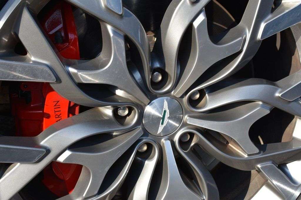 2021 ASTON MARTIN DBX 2021 ASTON MARTIN DBX