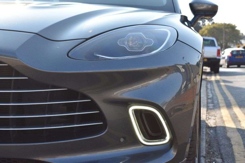 2021 ASTON MARTIN DBX 2021 ASTON MARTIN DBX