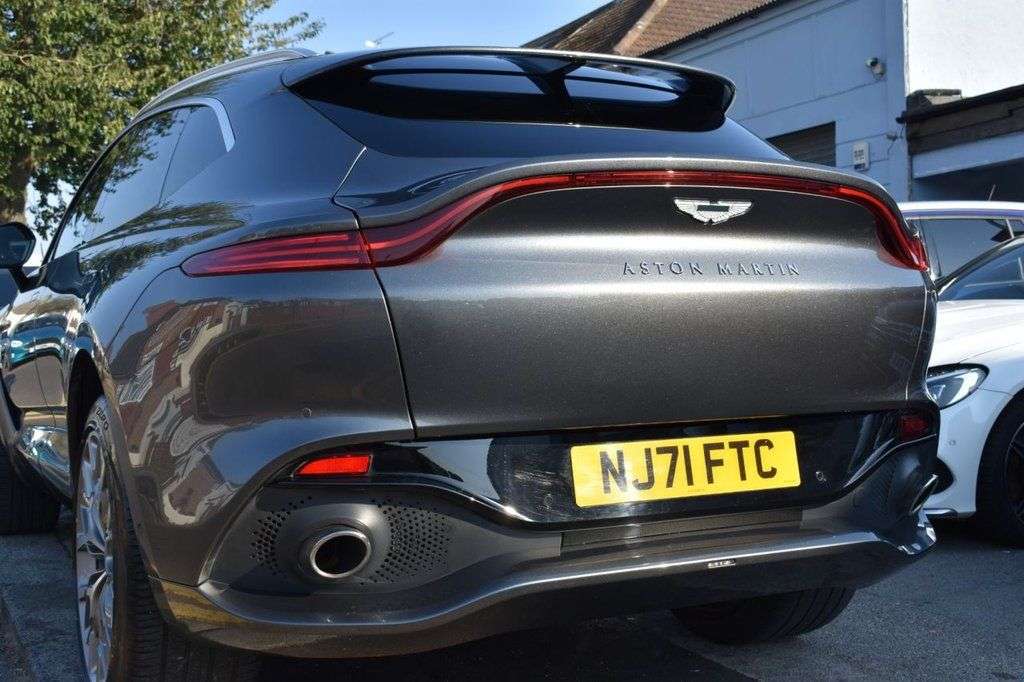 2021 ASTON MARTIN DBX 2021 ASTON MARTIN DBX