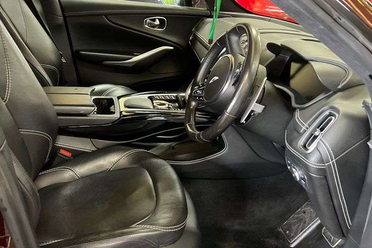 2021 ASTON MARTIN DBX 2021 ASTON MARTIN DBX