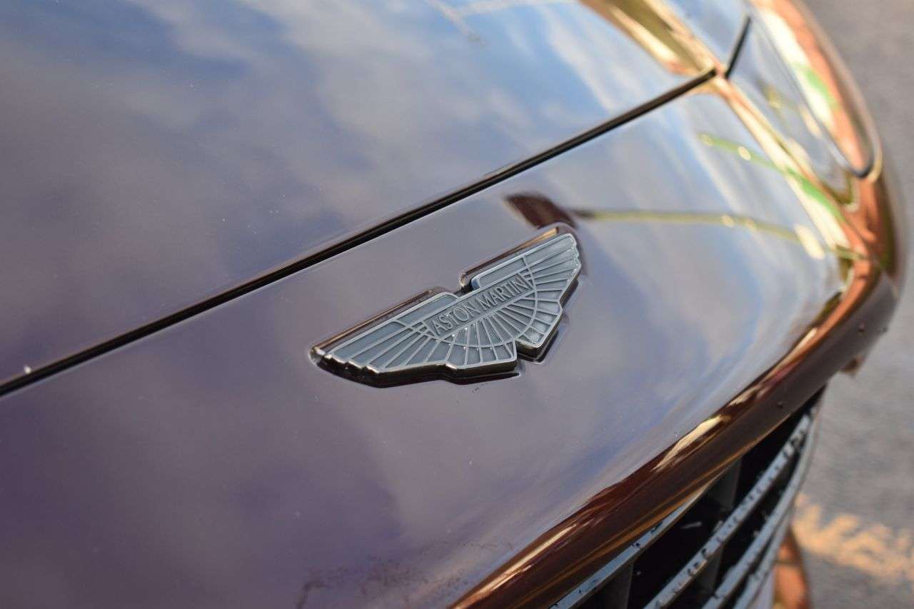 2021 ASTON MARTIN DBX 2021 ASTON MARTIN DBX