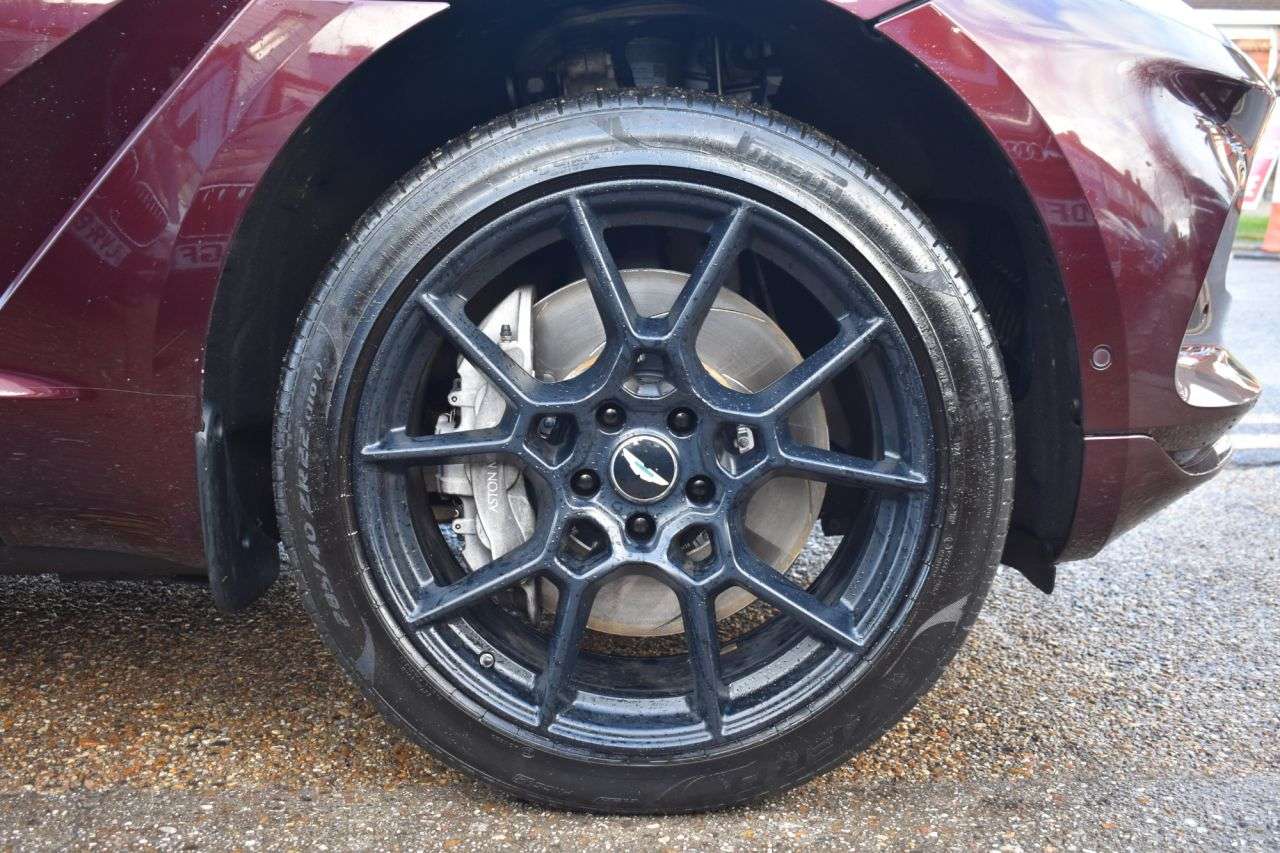 2021 ASTON MARTIN DBX 2021 ASTON MARTIN DBX