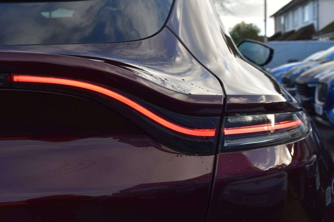 A 2021 ASTON MARTIN DBX 4.0 | V8 | PETROL | AUTOMATIC | 4WD | EXTENDED ASTON MARTIN WARRANTY | 360 A 2021 ASTON MARTIN DBX 4.0 | V8 | PETROL | AUTOMATIC | 4WD | EXTENDED ASTON MARTIN WARRANTY | 360