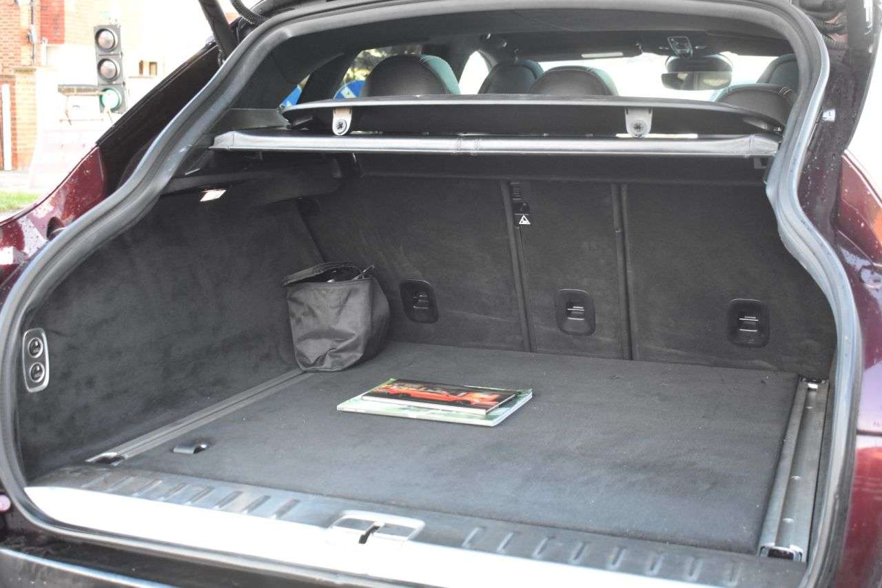 2021 ASTON MARTIN DBX 2021 ASTON MARTIN DBX