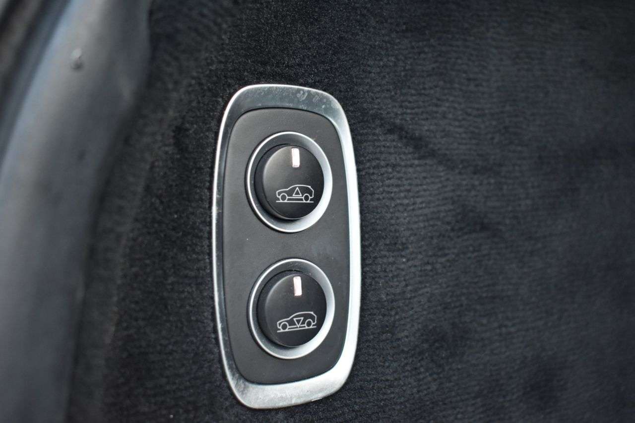 2021 ASTON MARTIN DBX 2021 ASTON MARTIN DBX