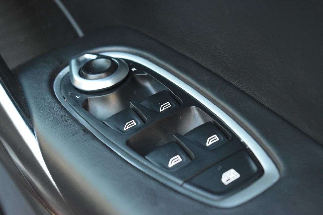 2021 ASTON MARTIN DBX 2021 ASTON MARTIN DBX