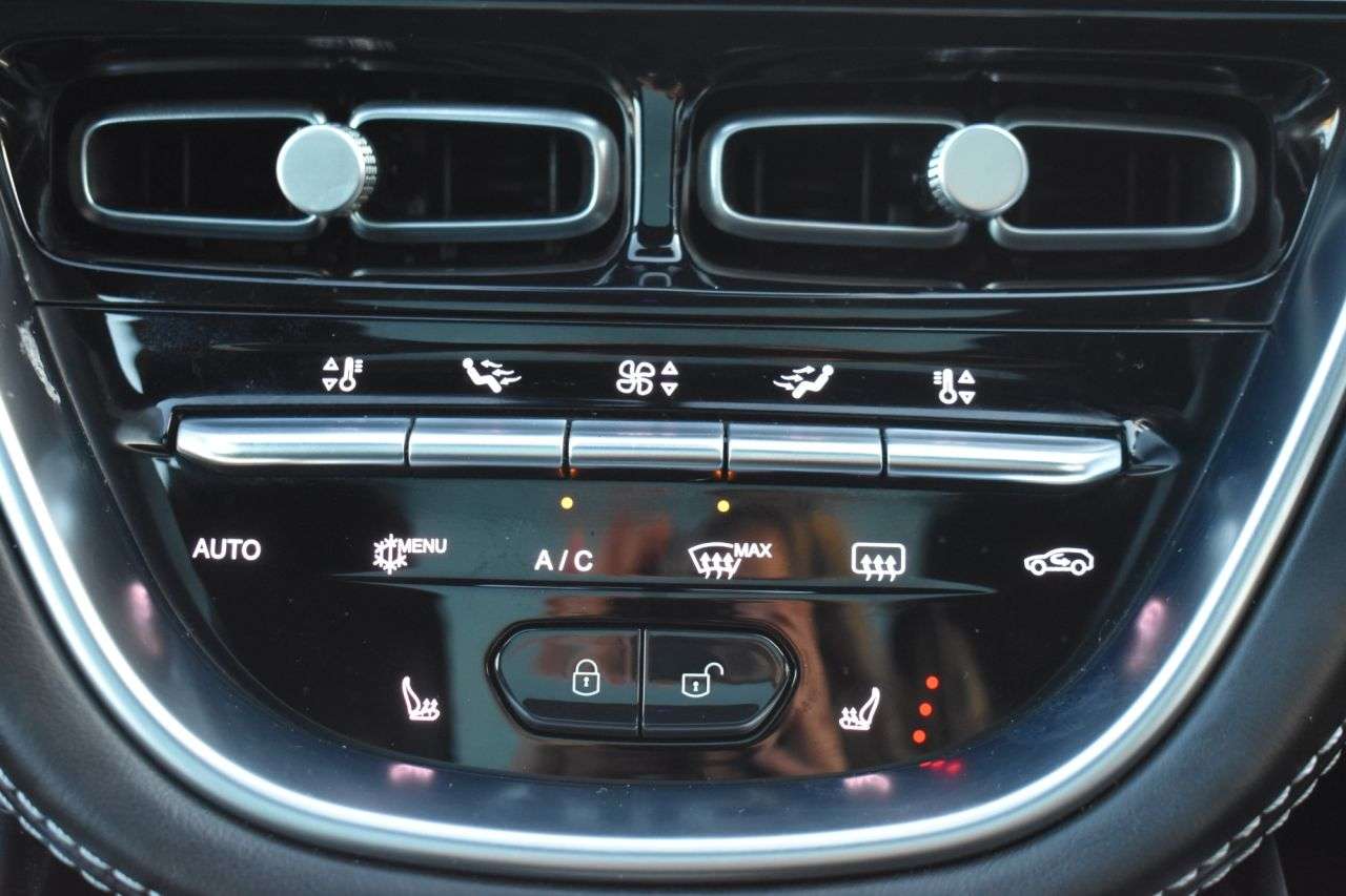 2021 ASTON MARTIN DBX 2021 ASTON MARTIN DBX