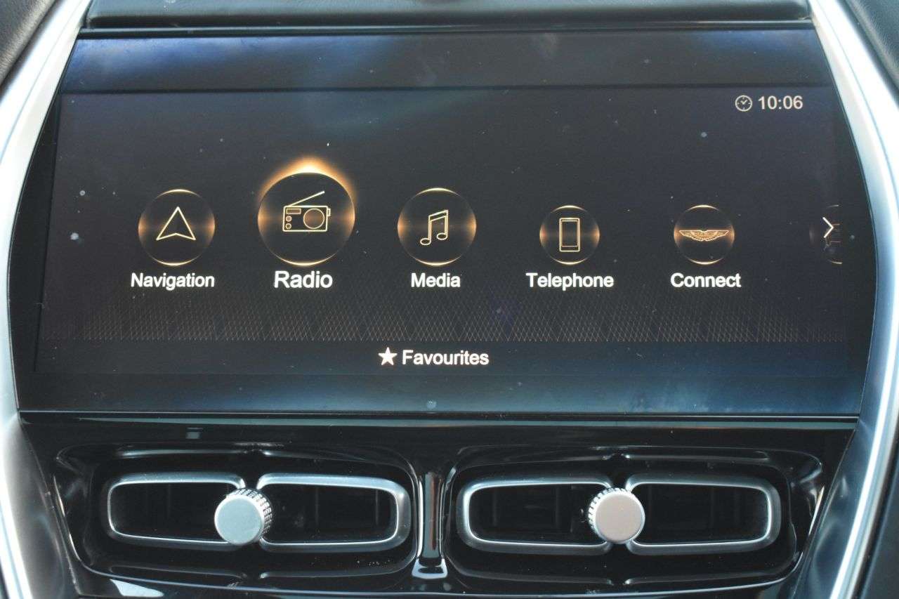 2021 ASTON MARTIN DBX 2021 ASTON MARTIN DBX