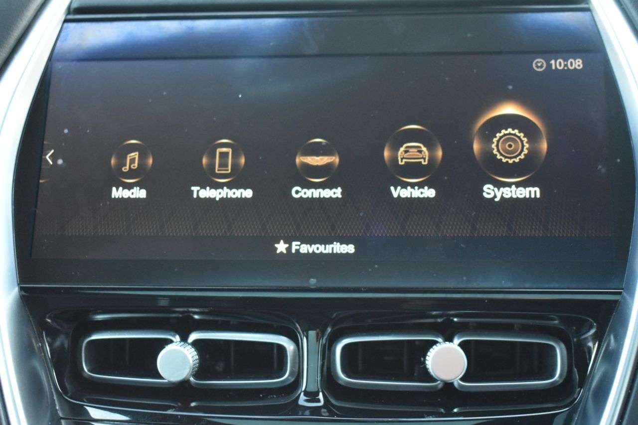 2021 ASTON MARTIN DBX 2021 ASTON MARTIN DBX