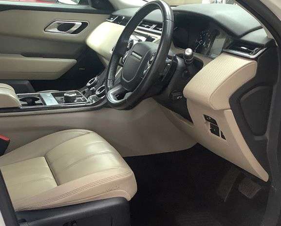 A 2018 LAND ROVER RANGE ROVER VELAR 2.0 D180 S Diesel AUTO 4WD (180 ps) A 2018 LAND ROVER RANGE ROVER VELAR 2.0 D180 S Diesel AUTO 4WD (180 ps)