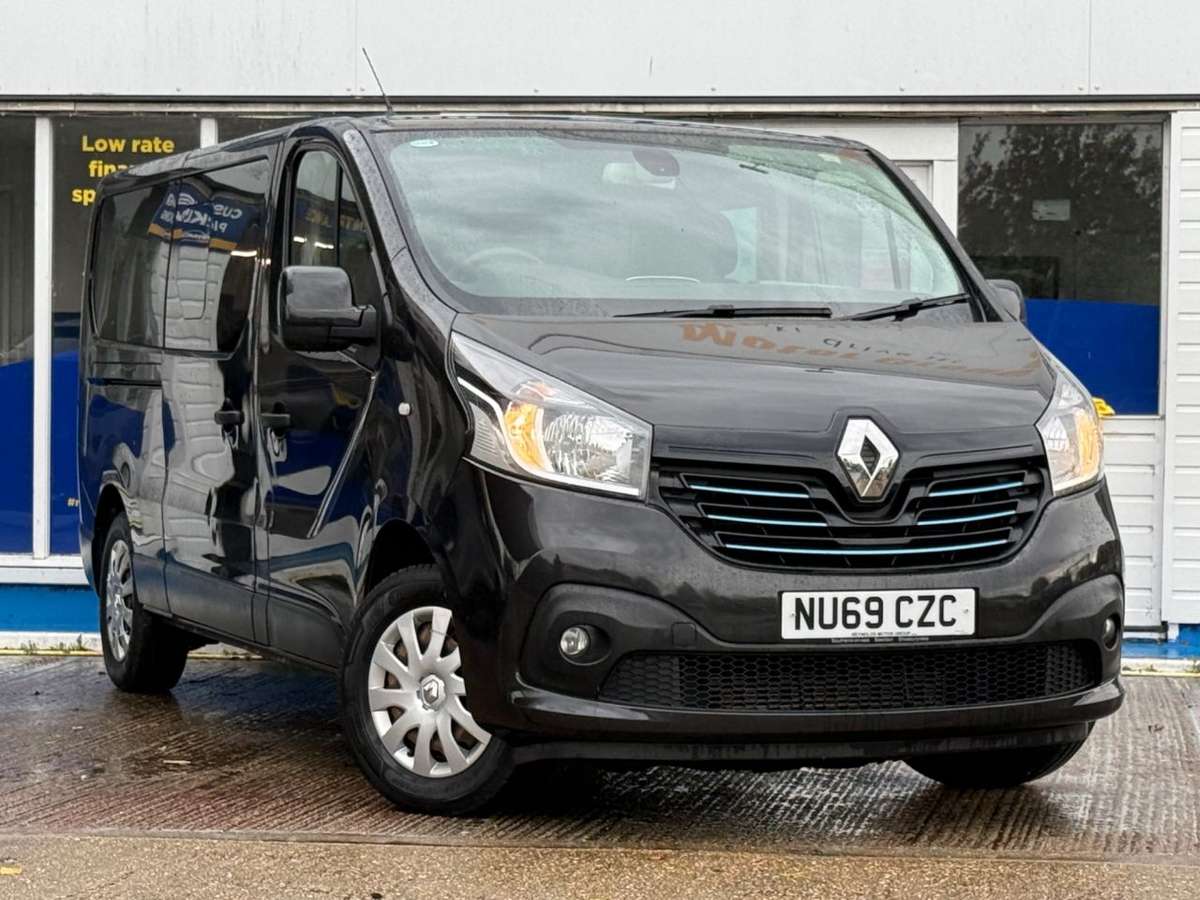 Check out this Renault Trafic 2019 Diesel Manual