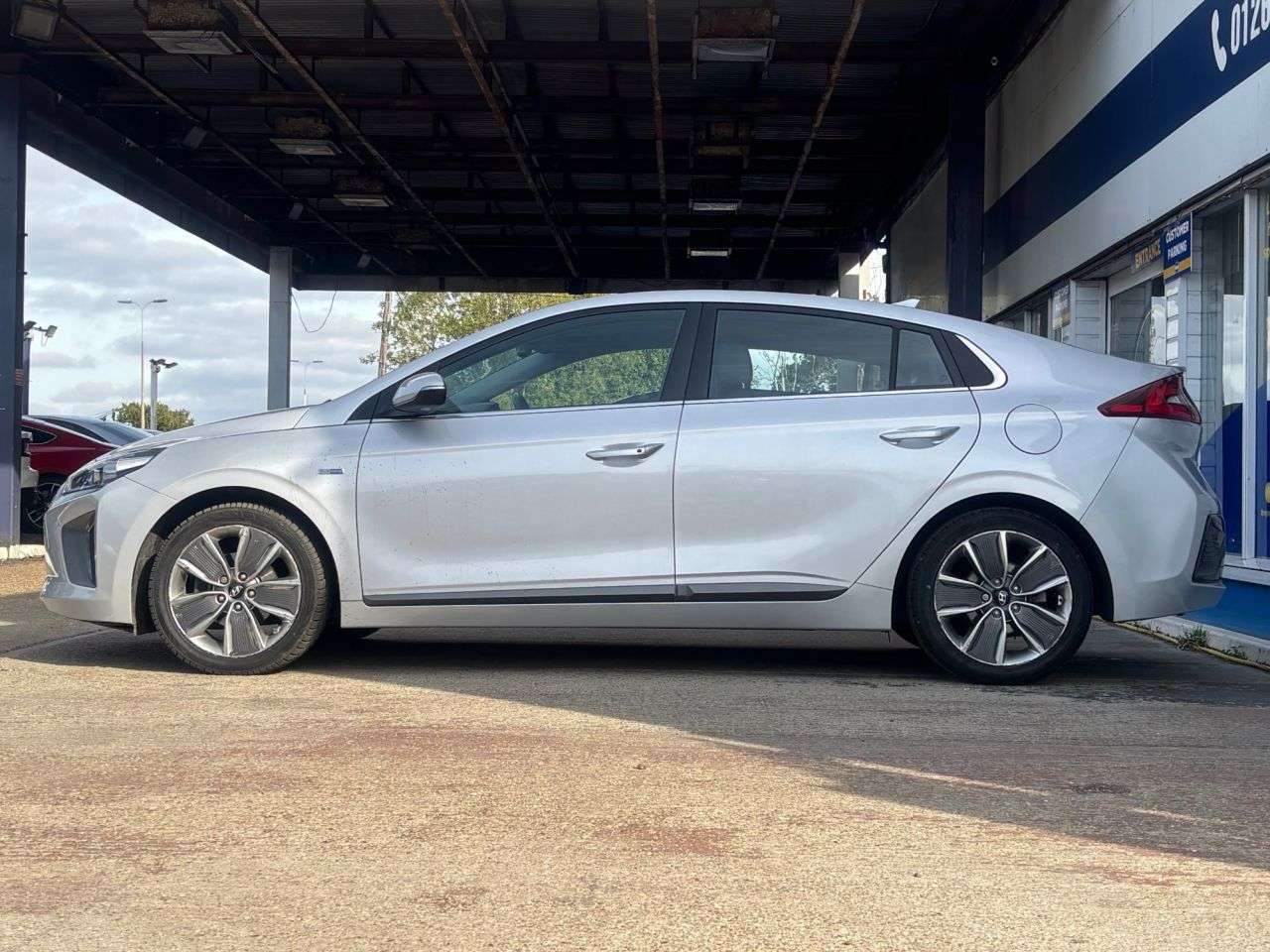 0 HYUNDAI IONIQ 0 HYUNDAI IONIQ