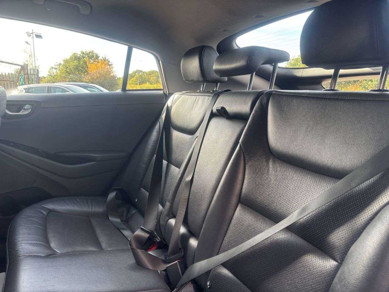 0 HYUNDAI IONIQ 0 HYUNDAI IONIQ