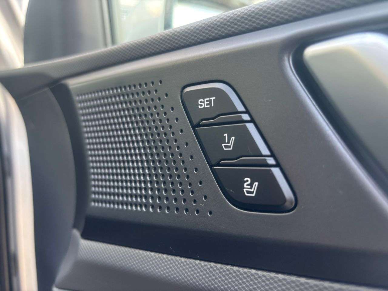 0 HYUNDAI IONIQ 0 HYUNDAI IONIQ