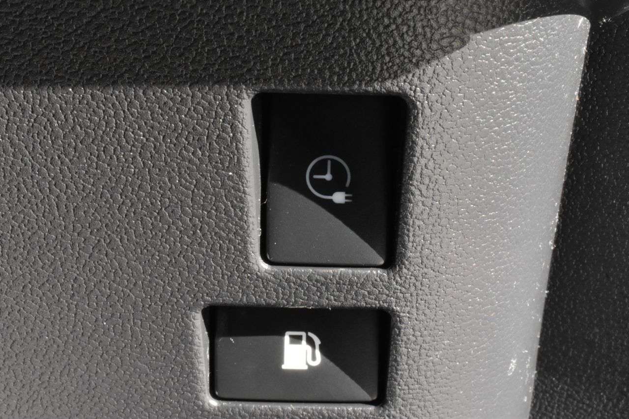 2021 TOYOTA PRIUS 2021 TOYOTA PRIUS