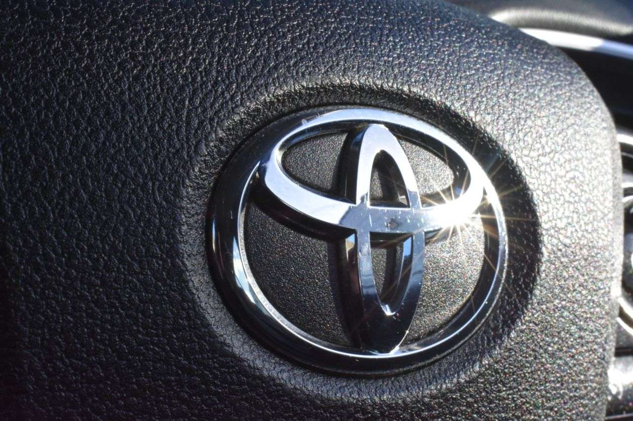 2021 TOYOTA PRIUS 2021 TOYOTA PRIUS