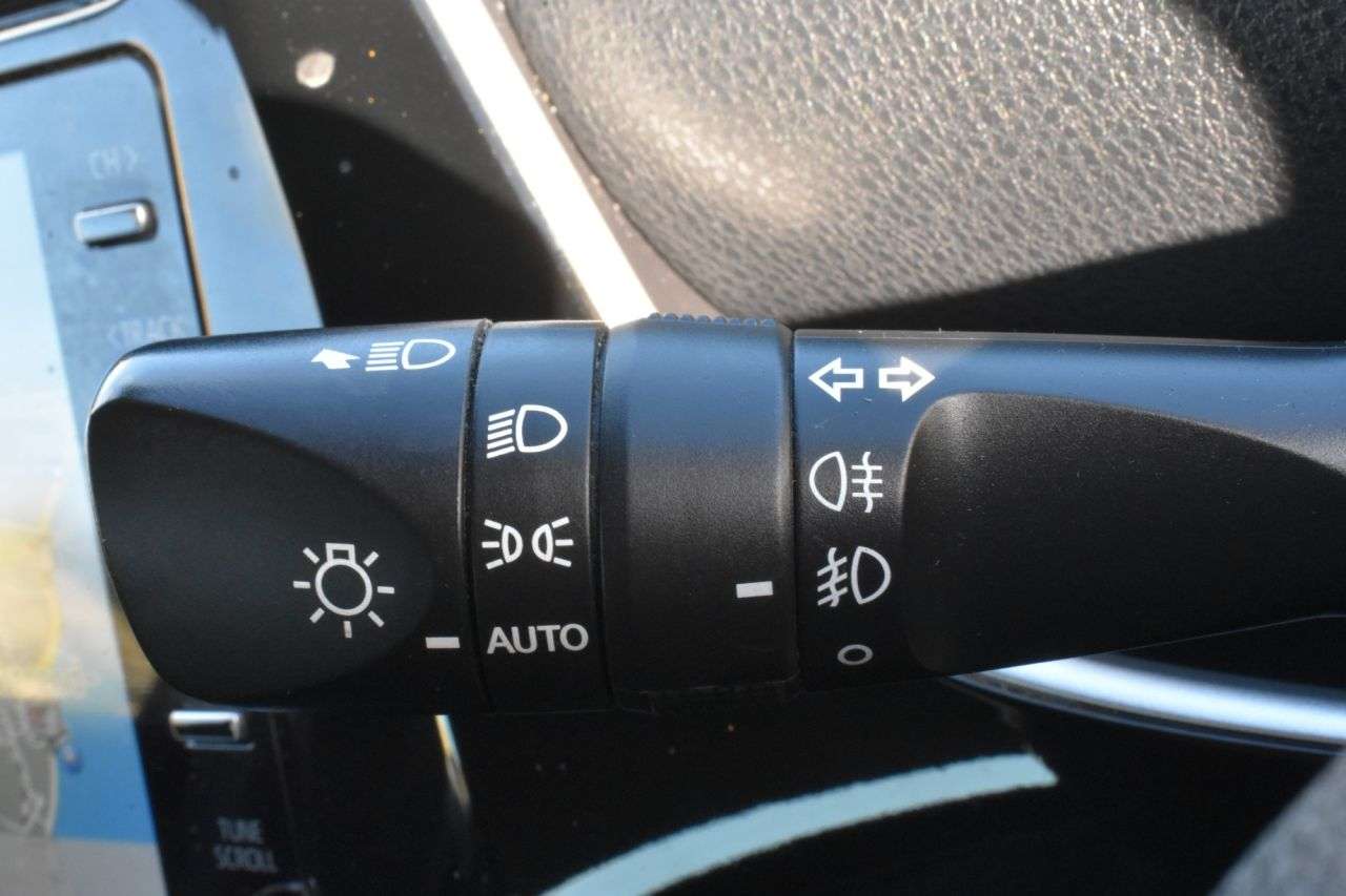 2021 TOYOTA PRIUS 2021 TOYOTA PRIUS