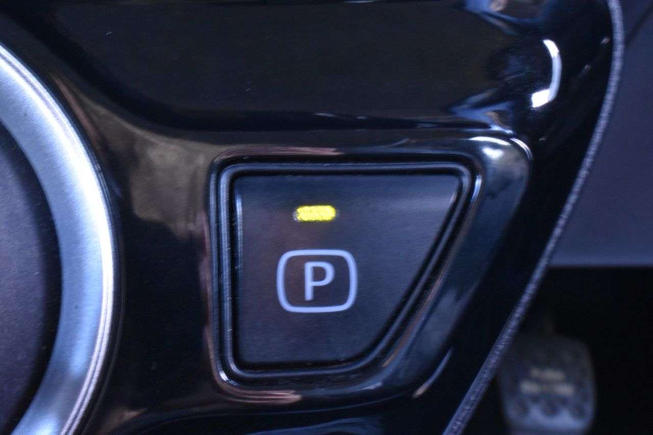 2021 TOYOTA PRIUS 2021 TOYOTA PRIUS