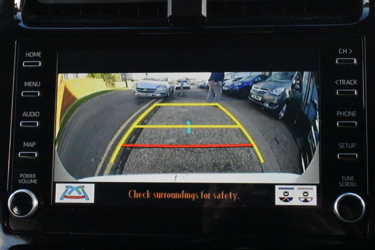 2021 TOYOTA PRIUS 2021 TOYOTA PRIUS