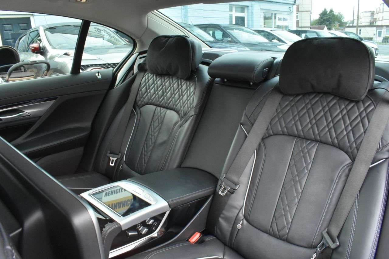 2021 BMW 7 SERIES 2021 BMW 7 SERIES