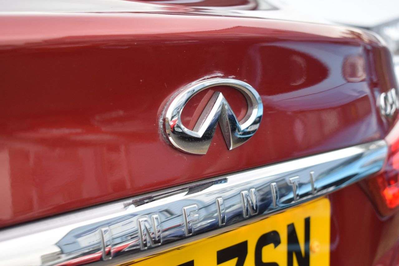 2015 INFINITI Q50 2015 INFINITI Q50