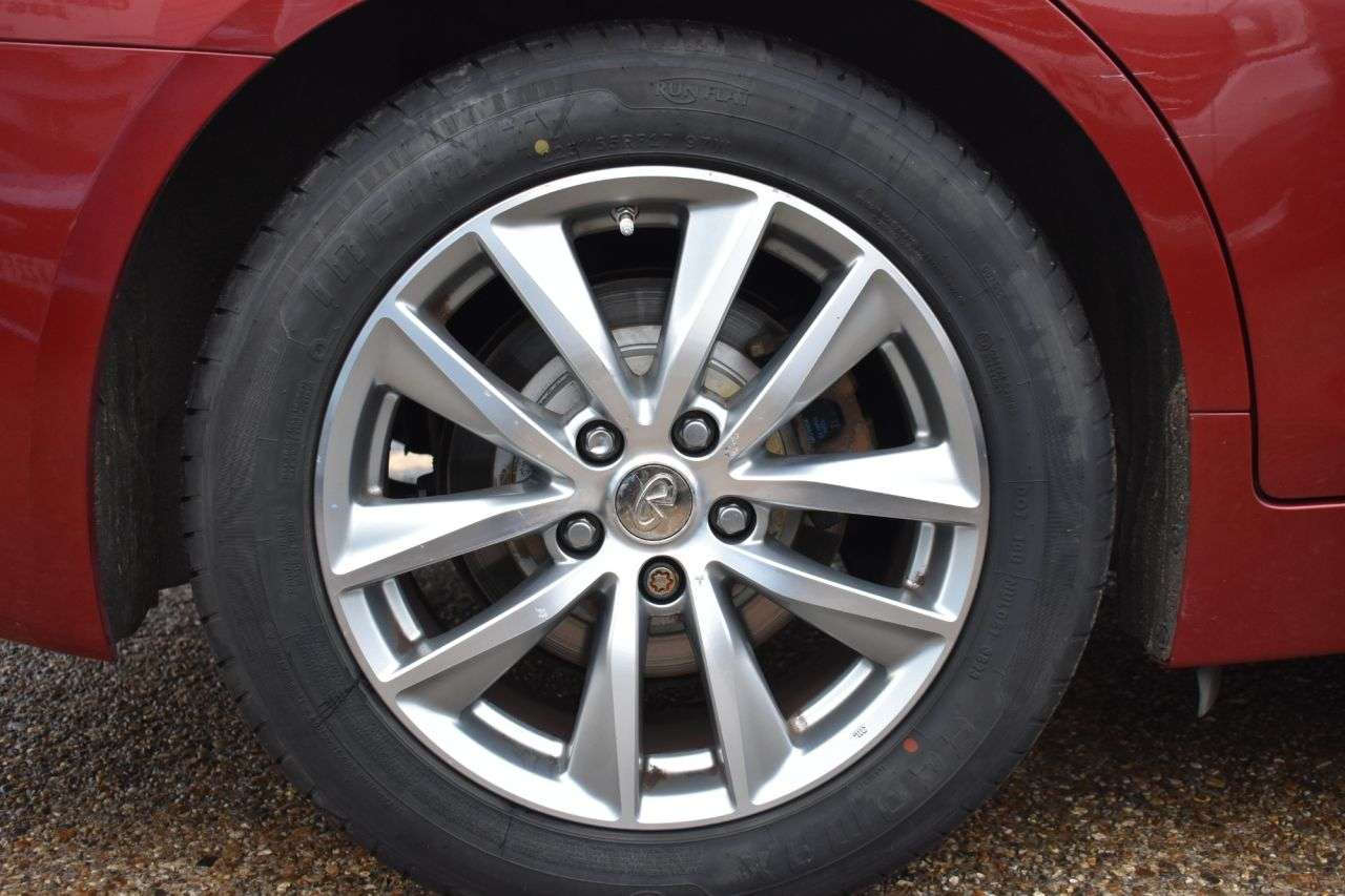 2015 INFINITI Q50 2015 INFINITI Q50