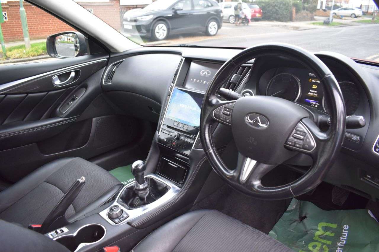 2015 INFINITI Q50 2015 INFINITI Q50