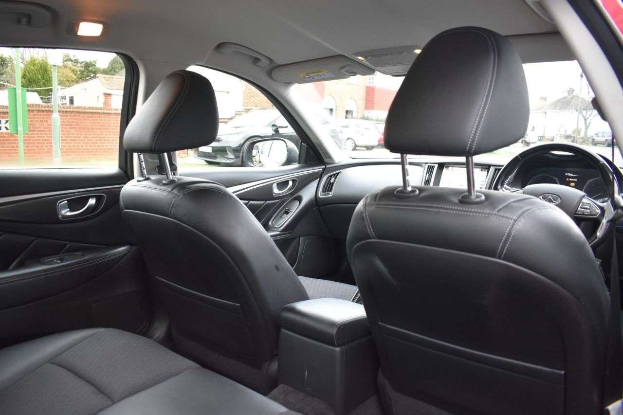 2015 INFINITI Q50 2015 INFINITI Q50