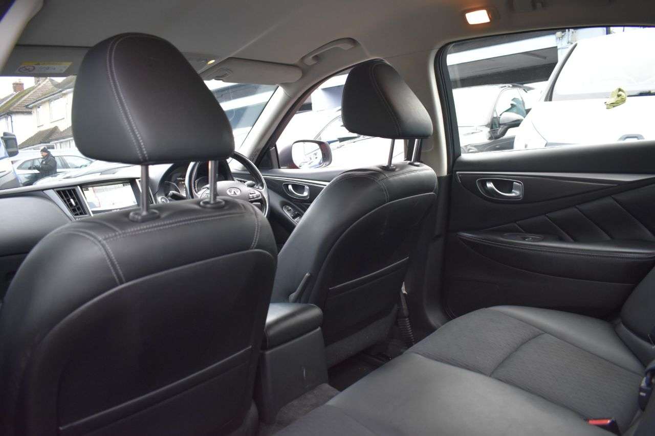 2015 INFINITI Q50 2015 INFINITI Q50