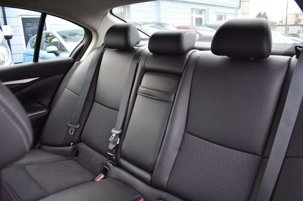 2015 INFINITI Q50 2015 INFINITI Q50