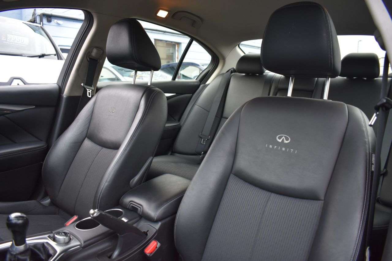 2015 INFINITI Q50 2015 INFINITI Q50