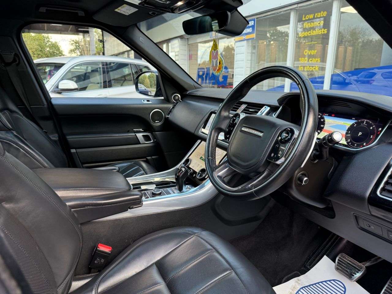 A 2021 LAND ROVER RANGE ROVER SPORT 3.0 D300 MHEV HSE Silver SUV 5dr Diesel Auto 4WD Euro 6 (s/s) (300 ps) HDD A 2021 LAND ROVER RANGE ROVER SPORT 3.0 D300 MHEV HSE Silver SUV 5dr Diesel Auto 4WD Euro 6 (s/s) (300 ps) HDD