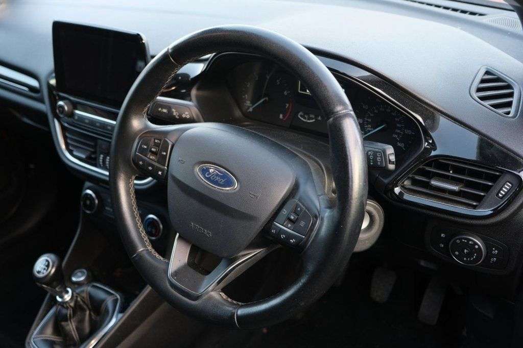 A 2017 FORD FIESTA 1.0T EcoBoost Zetec Hatchback 5dr Petrol Manual Euro 6 (s/s) (100 ps) A 2017 FORD FIESTA 1.0T EcoBoost Zetec Hatchback 5dr Petrol Manual Euro 6 (s/s) (100 ps)