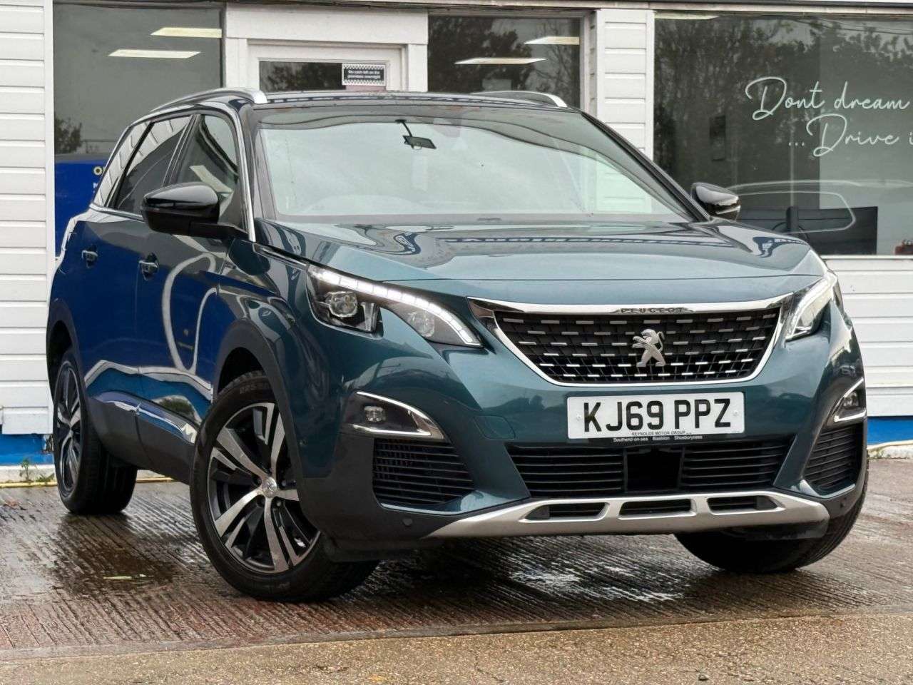 2020 PEUGEOT 5008 2020 PEUGEOT 5008