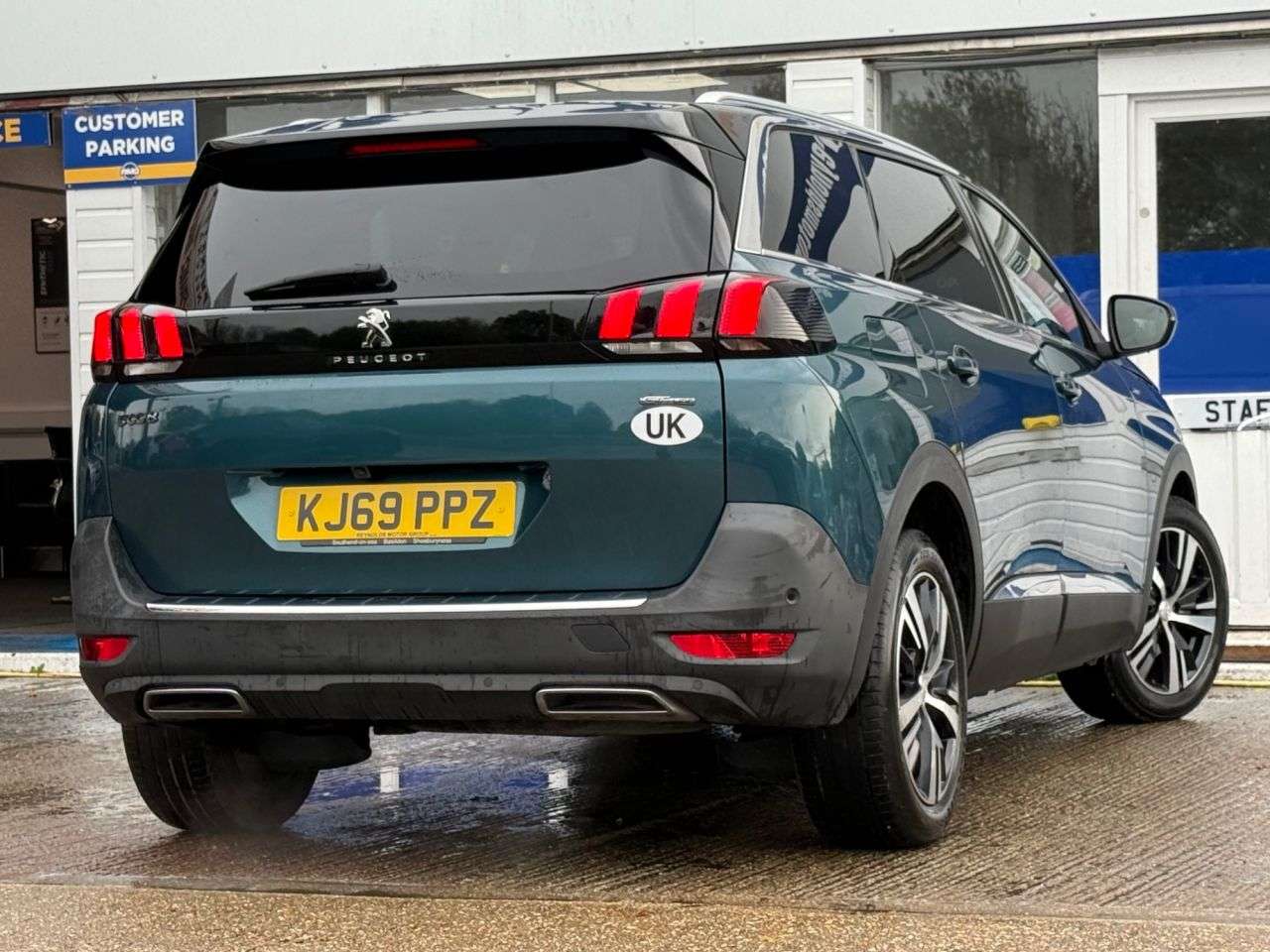 2020 PEUGEOT 5008 2020 PEUGEOT 5008