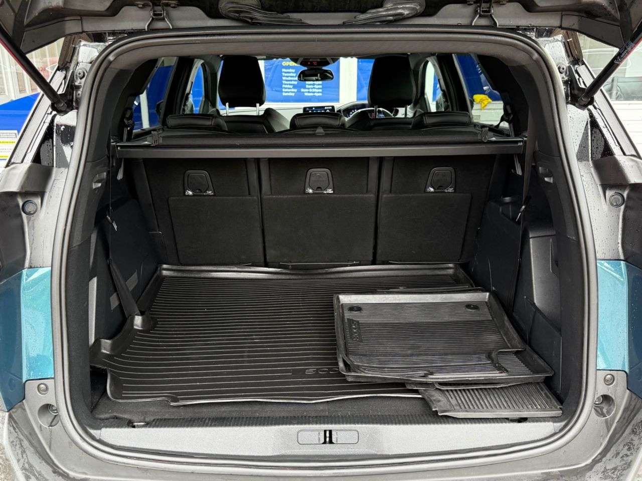 2020 PEUGEOT 5008 2020 PEUGEOT 5008