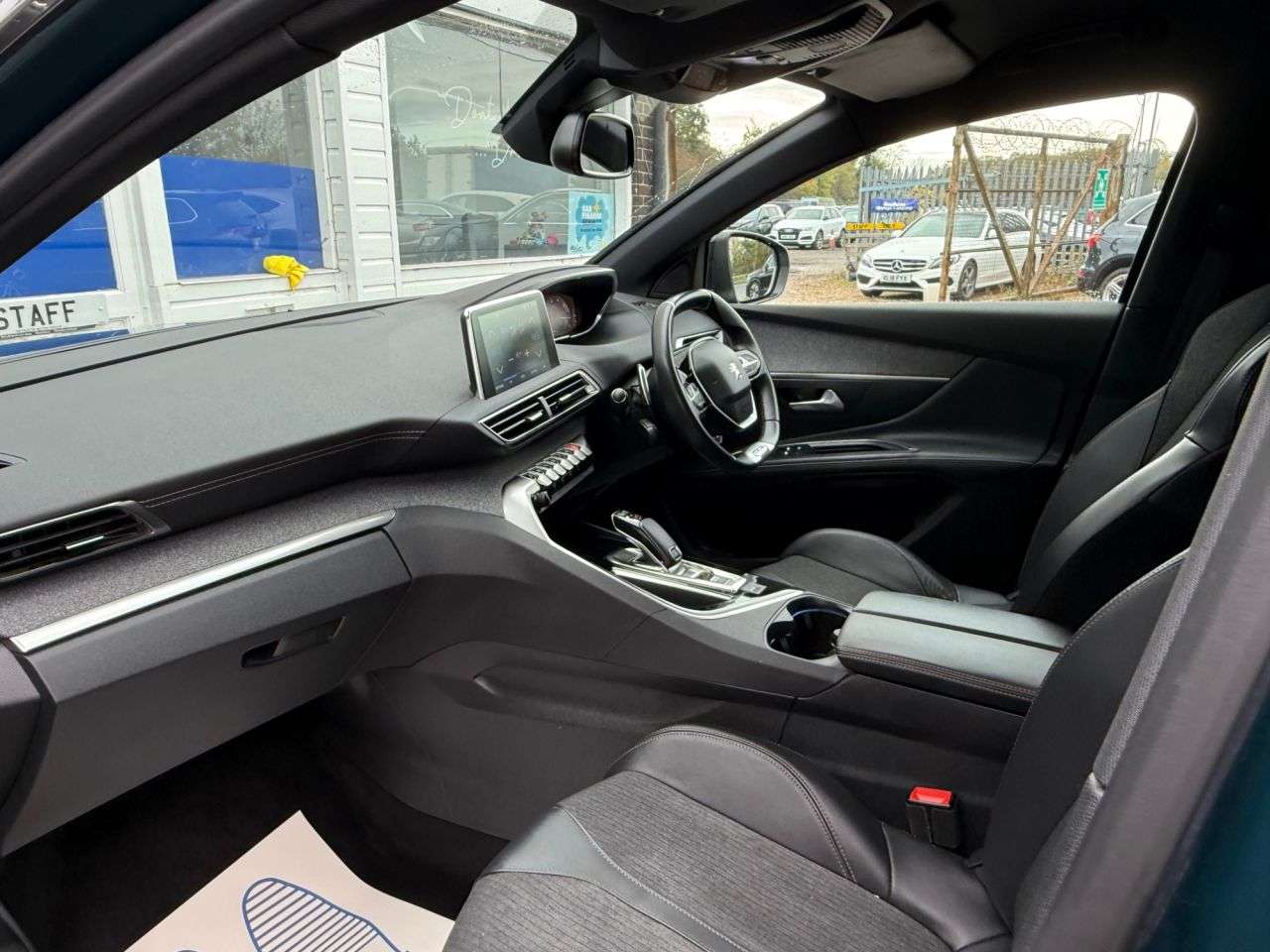 2020 PEUGEOT 5008 2020 PEUGEOT 5008