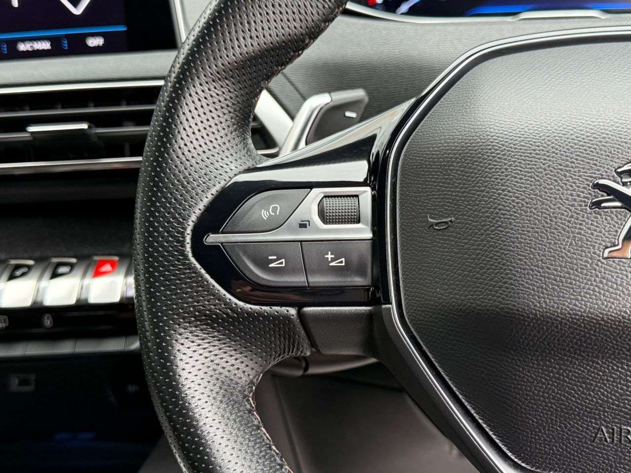 2020 PEUGEOT 5008 2020 PEUGEOT 5008