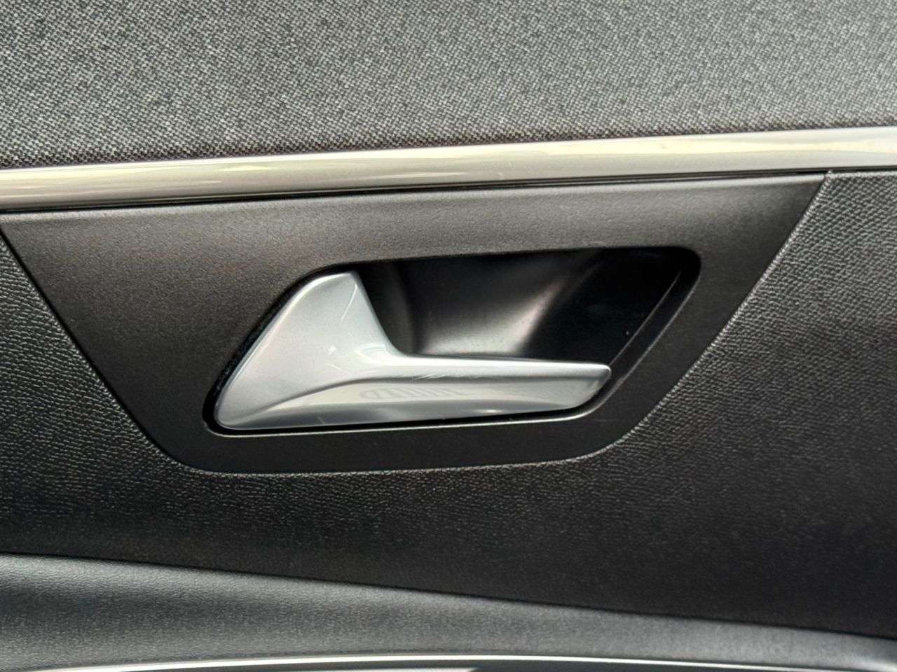 2020 PEUGEOT 5008 2020 PEUGEOT 5008