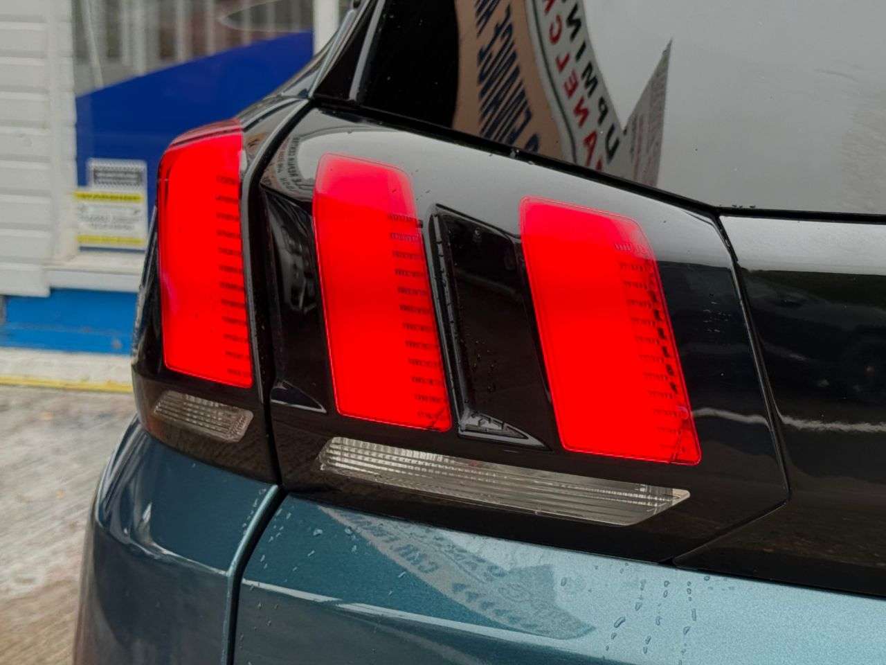 2020 PEUGEOT 5008 2020 PEUGEOT 5008