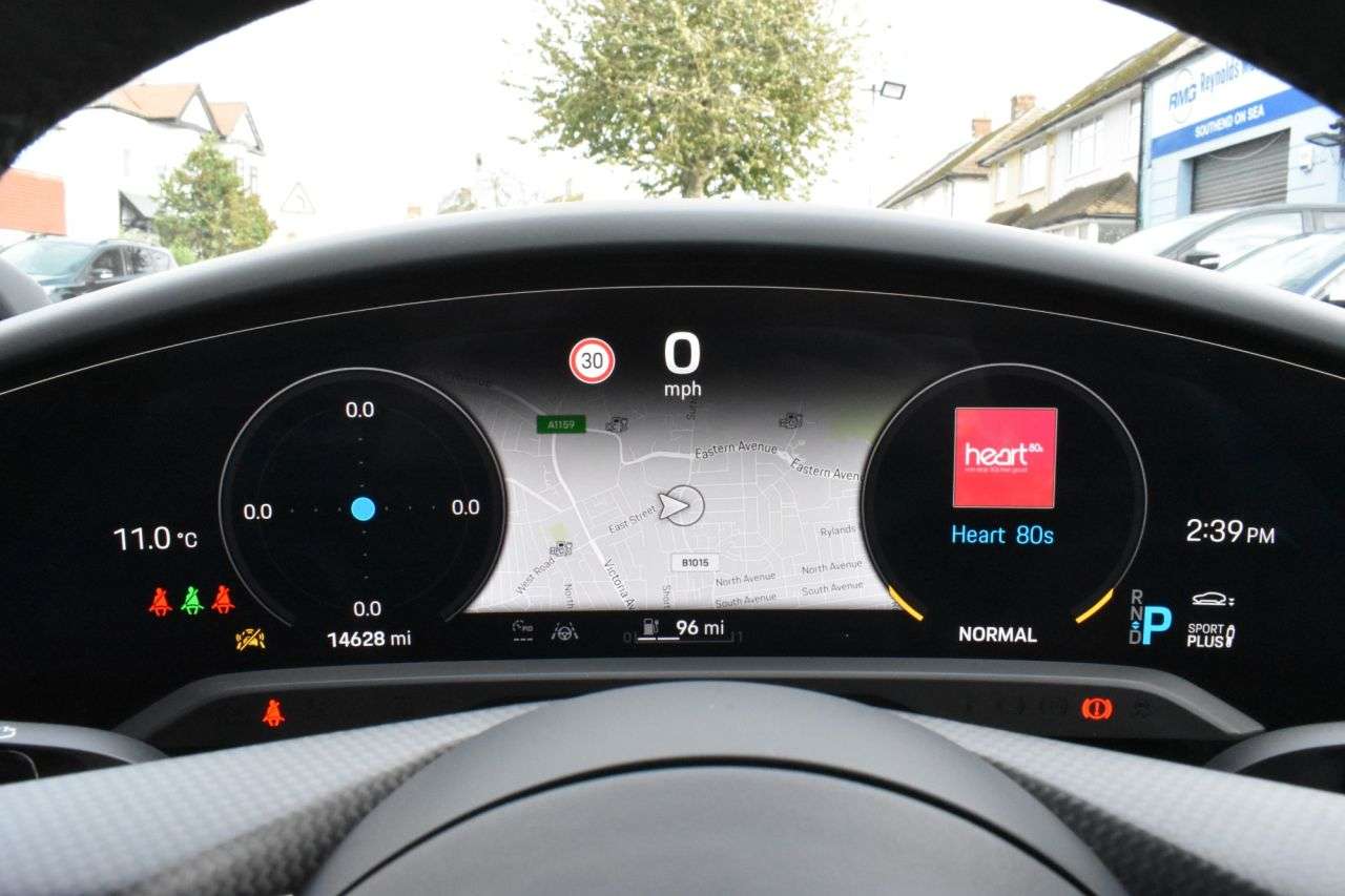 2020 PORSCHE TAYCAN 2020 PORSCHE TAYCAN