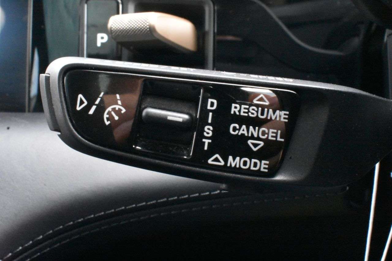 2020 PORSCHE TAYCAN 2020 PORSCHE TAYCAN