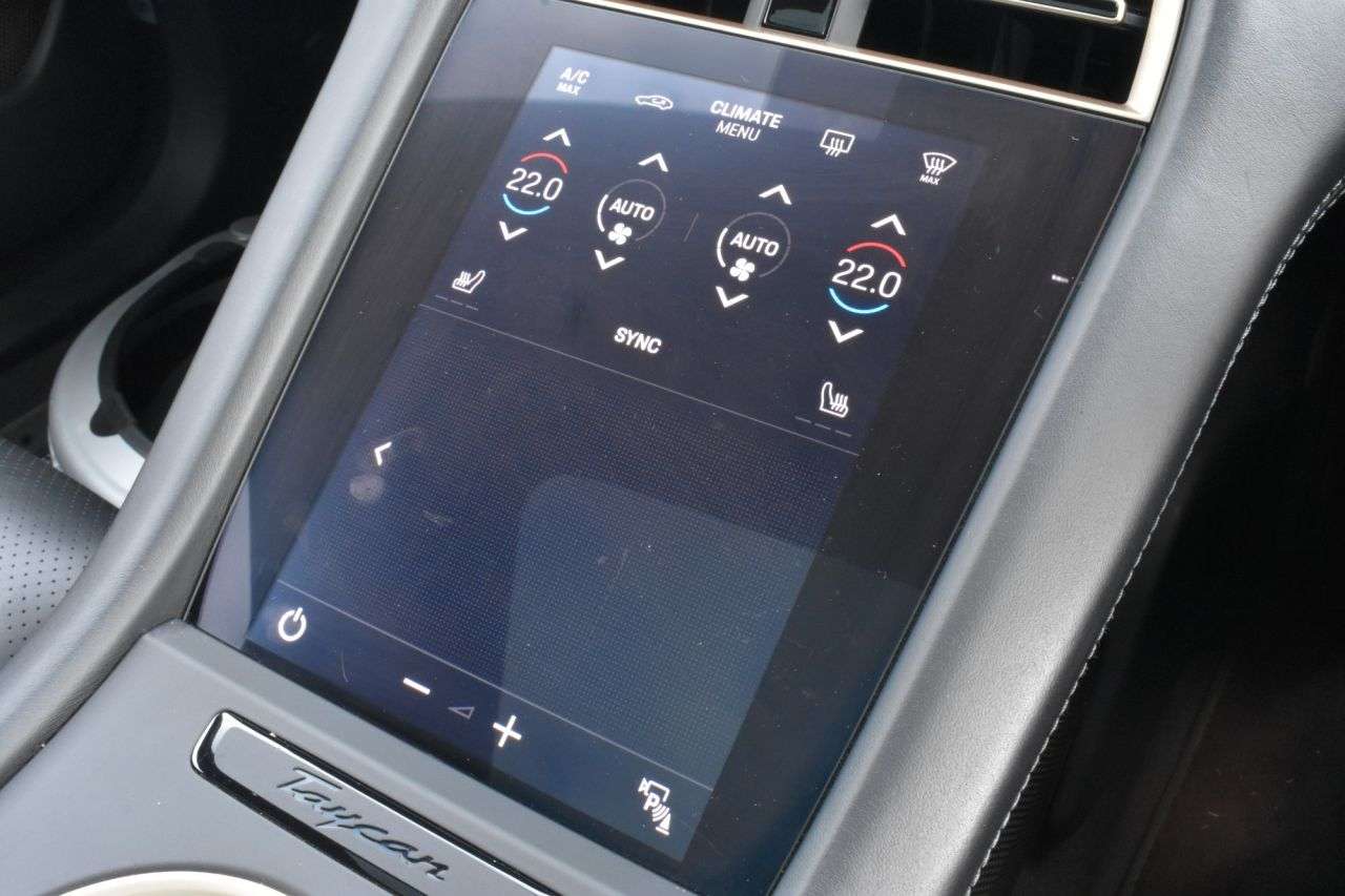 2020 PORSCHE TAYCAN 2020 PORSCHE TAYCAN