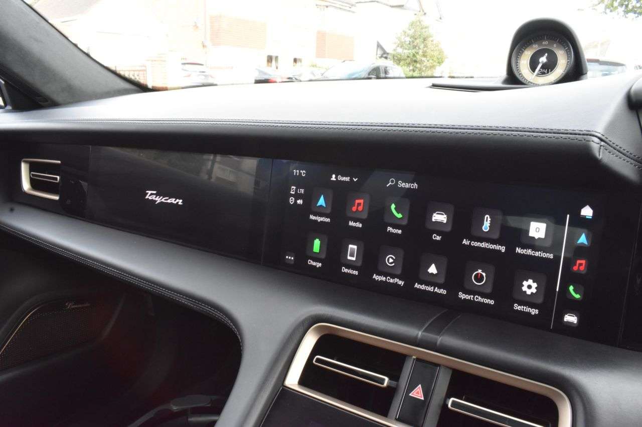 2020 PORSCHE TAYCAN 2020 PORSCHE TAYCAN