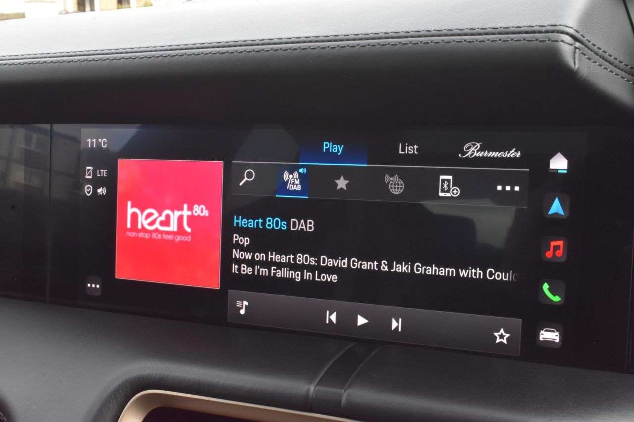 2020 PORSCHE TAYCAN 2020 PORSCHE TAYCAN